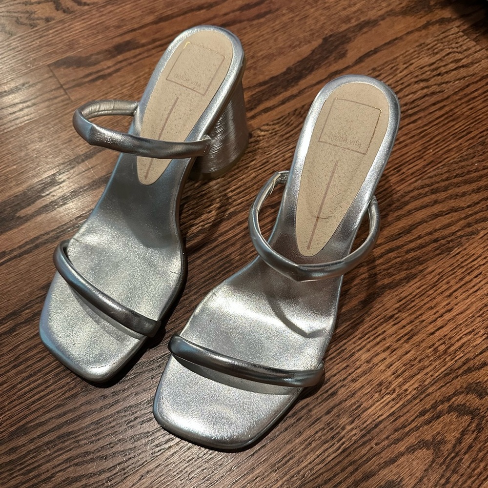 Dolce Vita Silver Courts Heel